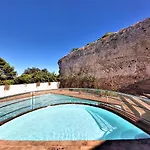 Walls Rooftop Terrace Duplex @ Citycenter & Διαμέρισμα Λάγος