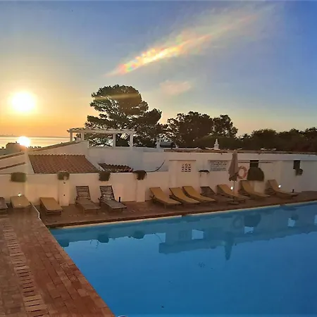 Walls Rooftop Terrace Duplex @ Citycenter & 아파트 *