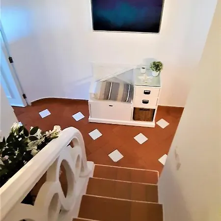 Walls Rooftop Terrace Duplex @ Citycenter & Apartment Lagos