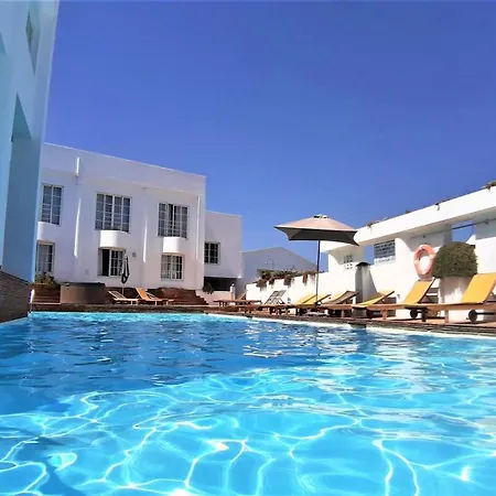 Walls Rooftop Terrace Duplex @ Citycenter & Apartament Lagos