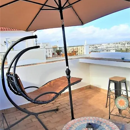 Walls Rooftop Terrace Duplex @ Citycenter&beach