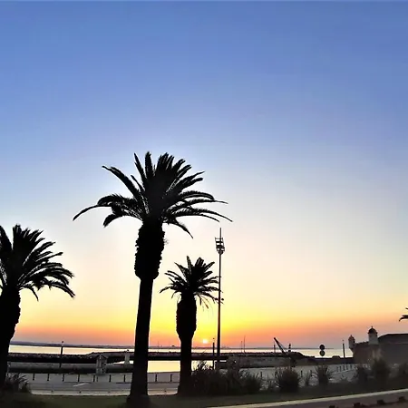 Walls Rooftop Terrace Duplex @ Citycenter & *